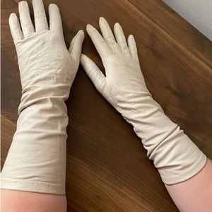 Off white Vintage Leather Gloves